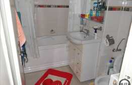 De vanzare apartament 3 camere decomandate, 65 mp utili, cu boxa si loc parcare