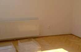 Apartament 6 camere, 160 mp, decomandat, garaj, parcare, zona Mircea Eliade