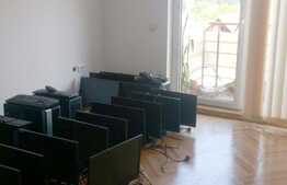 Apartament 6 camere, 160 mp, decomandat, garaj, parcare, zona Mircea Eliade