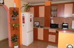 Vanzare apartament 4 camere, 70 mp utili,2 boxe la subsol,imobil izolat exterior