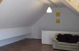 Apartament pe 2 nivele, 2 camere, 47 mp, parcare, zona strazii Frunzisului