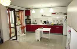 De vanzare apartament cu 3 camere, 64 mp! Loc de parcare! Zona Terra!