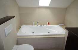 Apartamentul ce te asteapta cu flori la fereastra! 140 mp utili!