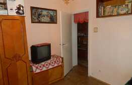 De vanzare apartament 3 camere, 55 mp, garaj, 2 boxe, zona Big