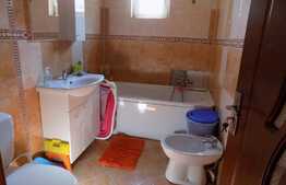 De vanzare 2 camere, decomandate, 53.25 mp! Zona strazii Eroilor!