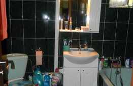 Apartament 2 camere, 45 mp, decomandat, boxa, zona Pritax