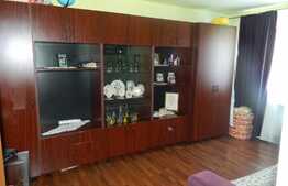 Apartament 2 camere, 45 mp, decomandat, boxa, zona Pritax