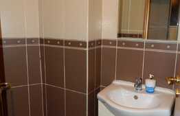 Apartament 4 camere, 81 mp, decomandat, garaj, boxa, zona Pritax