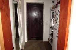 Garsoniera de 33 mp, decomandata, terasa de 10 mp! Zona strazii Eroilor!