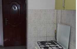 Apartament de inchiriat 3 camere, 52 mp, zona strazii, Bucegi