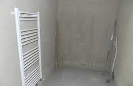 3 camere, 61.5 mp, balcon de 10.5 mp! Semifinisat! Zona Eroilor! Parcare!