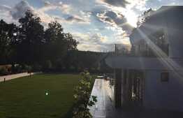 Casa 300 mp utili, teren de 2000 mp, design modern, zona exclusivista