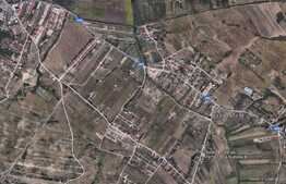 Teren intravilan, 407 mp, front 14 ml, zona cu multa verdeata