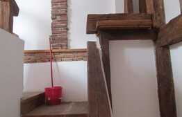 Apartament de 113,96 mp, imobil tip casa/vila, zona centrala!