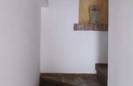 Apartament de 113,96 mp, imobil tip casa/vila, zona centrala!