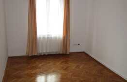 Apartament 3 camere, decomandat, 60 mp, AC, prima inchiriere, zona Piata Cipariu