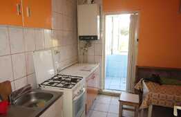 Apartament 2 camere, 50 mp, decomandat, zona Bulevardului 1 Decembrie