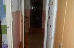 Apartament 3 camere, 63 mp, decomandat, parcare, boxa, zona Big