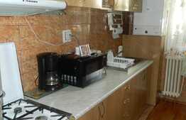 Apartament 3 camere, 63 mp, decomandat, parcare, boxa, zona Big