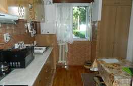 Apartament 3 camere, 63 mp, decomandat, parcare, boxa, zona Big