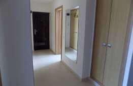 Apartament in vila, 3 camere, 70 mp! Zona strazii Florilor! 2 locuri parcare!