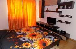 Apartament in vila, 3 camere, 70 mp! Zona strazii Florilor! 2 locuri parcare!