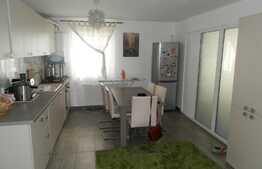 Apartament de vanzare cu 3 camere, 80 mp! Zona centrului comercial Vivo!