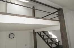 Apartament 3 camere, imobil tip casa/vila, parcare, zona strazii Paris