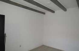 Apartament 3 camere, imobil tip casa/vila, parcare, zona strazii Paris