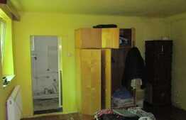 Casa compusa din 3 apartamente, 225 mp, garaj, zona Kaufland