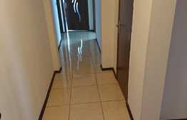 De vanzare apartament 4 camere, 70 mp, etaj intermediar, zona Nora