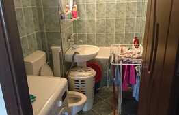 De vanzare apartament 4 camere, 70 mp, etaj intermediar, zona Nora