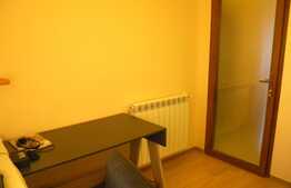  3 camere, 66 mp, decomandat, garaj, zona strazii Castanelor