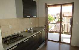 Garsoniera de inchiriat, decomandata, 42 mp, imobil nou, zona Iulius Mall