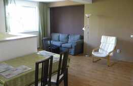 Apartament 4 camere, imobil tip casa/vila, 130 mp, zona strazii Campului