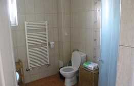 Apartament 4 camere, imobil tip casa/vila, 130 mp, zona strazii Campului