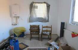 Casa de vanzare, 115 mp, front 9 ml, teren de 155 mp, zona Piata Cipariu