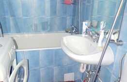 Apartament de inchiriat 2 camere, 50 mp, AC, parcare, zona Iulius Mall