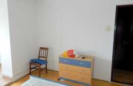 Apartament de inchiriat 2 camere, 50 mp, AC, parcare, zona Iulius Mall