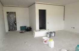 Apartament cu 3 camere, 70 mp! Semifinisat! Parcare! Zona Dumitru Mocanu!