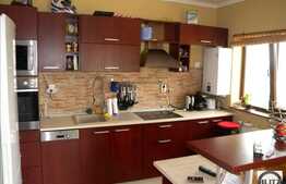 Vanzare apartament cu 2 camere, 57 mp, decomandat