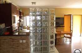 Vanzare apartament cu 2 camere, 57 mp, decomandat