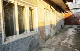 Casa cuplata demolabila, teren de 114 mp, zona Farmec