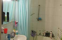 De vanzare apartament 3 camere, 70 mp, decomandat, zona Profi