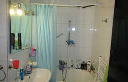 De vanzare apartament 3 camere, 70 mp, decomandat, zona Profi