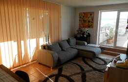 2 camere, 57 mp, terasa de 55 mp! Mobilat! Zona Vivo! Priveliste frumoasa!