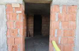 Duplex 169 mp, teren de 180 mp, front stradal 16 ml!