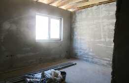 Duplex 109 mp, teren de 180 mp, front stradal 16 ml!