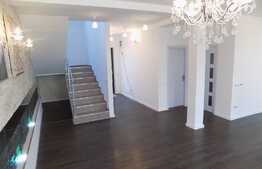 Triplex de vanzare, 122.7 mp, teren de 102 mp, terasa 52 mp, zona Eugen Ionesco