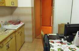 De vanzare garsoniera, 42 mp, decomandata, etaj intermediar, zona USAMV